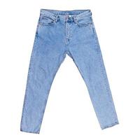 calças jeans isoladas, jeans dobrados azuis isolados no fundo branco close up