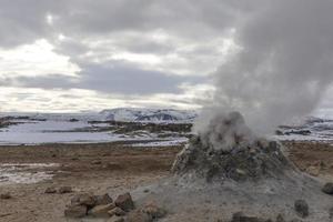 área geotérmica de hverir, islândia foto