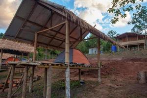 barraca de acampamento e homestay em ban piang so, distrito de bo kluea, província de nan, tailândia foto