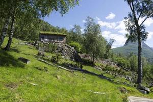 geiranger é uma pequena vila turística na região de sunnmore da noruega. foto