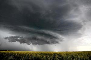 nuvens de tempestade da pradaria foto