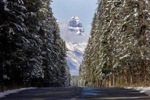 montanhas rochosas inverno outono foto