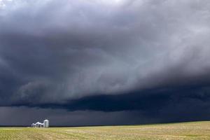 pradaria nuvens de tempestade Canadá foto