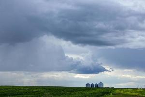 pradaria nuvens de tempestade Canadá foto