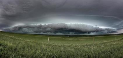 pradaria nuvens de tempestade Canadá foto