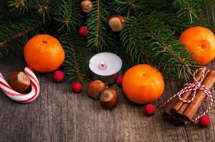 tangerinas e decorações de natal