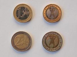 moedas de euro isoladas foto