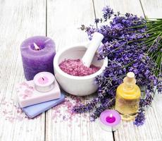 produtos de spa com lavanda foto