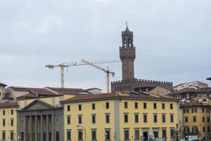 casas em florença perto da ponte vecchio em outubro de 2018. foto