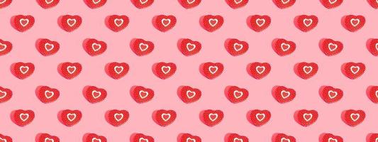 caixa em forma de coração em um fundo rosa. banner ou cartão postal para o dia dos namorados. padronizar. foto