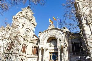 fachada do tribunal superior de justiça da catalunha em barcelona, catalunha, espanha foto