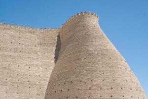 muralhas históricas da fortaleza de arca em Bukhara, Ásia Central foto