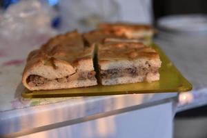 torta deliciosa de carne com close-up de batatas foto