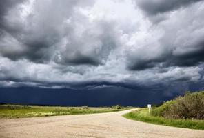 nuvens de tempestade saskatchewan foto