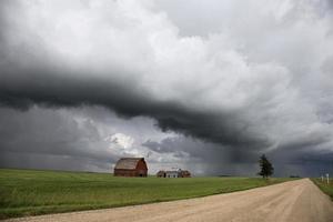 nuvens de tempestade saskatchewan foto