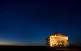 casa de pedra abandonada foto