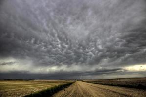 nuvens de tempestade saskatchewan foto