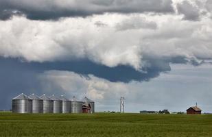 nuvens de tempestade saskatchewan foto