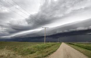 nuvens de tempestade saskatchewan foto