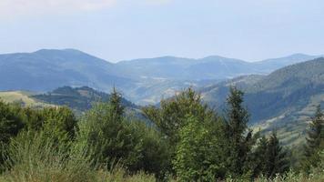 paisagem de montanha. vista panorâmica das montanhas foto