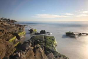 praia de windansea, la jolla, san diego, longa exposição foto