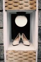 sapatos de casamento marrons luxuosos foto