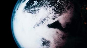 planeta terra globo vista do espaço mostrando a superfície da terra realista e o mapa do mundo foto