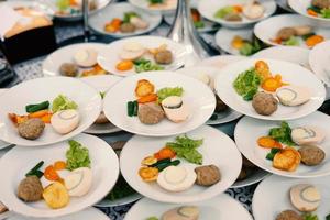 cerimônia de casamento de foto plana colorida, comida tradicional de java indonésia