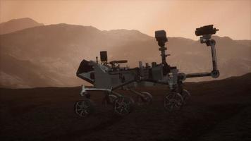 curiosidade mars rover explorando a superfície do planeta vermelho foto