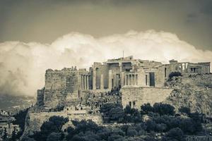 atenas grécia 04 de outubro de 2018 acrópole de atenas ruínas do partenon grécias capital atenas na grécia. foto