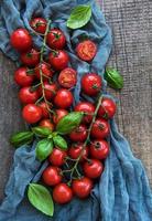 tomate cereja fresco foto