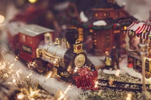 ferrovia em miniatura com trem foto