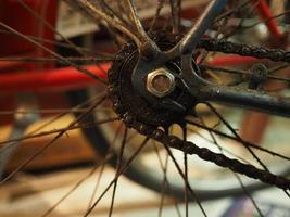 roda livre e corrente de bicicleta foto