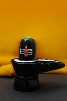 fundo maha shivratri shiva linga. foto