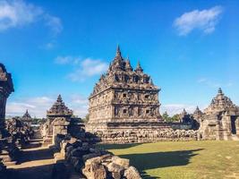 candi plaosan ou templo de plaosan no templo do complexo de plaosan. um dos templos budistas javaneses localizados na vila de bugisan, prambanan, klaten regency perto de yogyakarta, java central, indonésia. foto