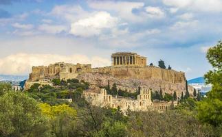 acrópole de atenas ruínas partenon grécias capital atenas na grécia. foto