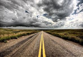 nuvens de tempestade saskatchewan foto