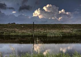 nuvens de tempestade saskatchewan foto