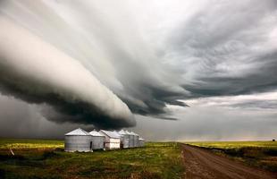 nuvens de tempestade da pradaria foto