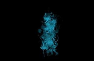 abstrato luz azul fumaça fluxo de vapor realista sobreposição de poeira feixe efeito de fogo textura de luz em preto escuro. foto