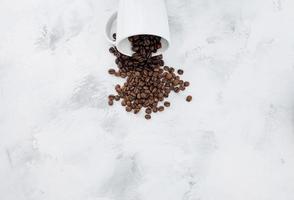grãos de café derramados foto