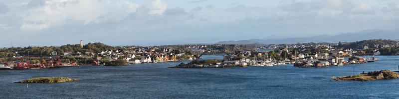 stavanger na noruega do ponto de vista do terminal de cruzeiros foto