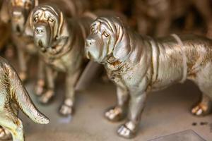 estátuas de cobre de cães, decoração de casa foto