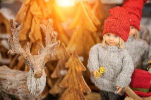 bonecas de brinquedos de natal, cartão de natal de férias foto