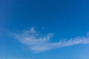 céu e nuvens uso da natureza para plano de fundo foto