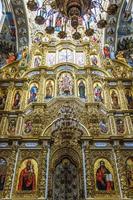 kyevo-pecherschka lavra, altar dentro da catedral dormition, lavra superior, kyiv, ucrânia foto