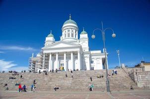 catedral de helsínquia perto da estátua do imperador alexander ii foto