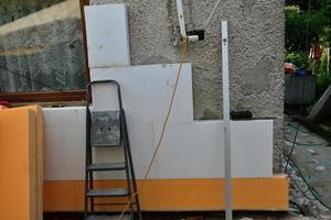 reparação e renovação de paredes de casas e isolamento de poliestireno foto