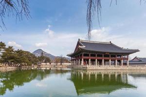 palácio gyeongbokgung em seoul, coreia do sul foto