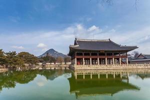 palácio gyeongbokgung em seoul, coreia do sul foto